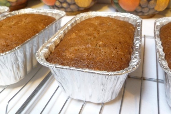 Cooling the loaves on a rack